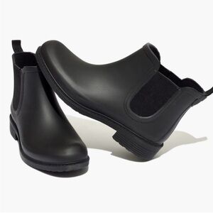 Madewell - The Chelsea Black Round Toe Pull On Rain Ankle Boots Size 9